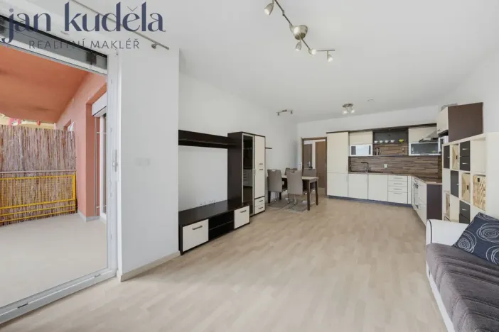 Pronájem bytu 2+kk, Rajhrad, Klášterní Dvůr, 59 m2