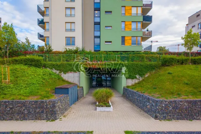 Prodej bytu 3+kk, Praha - Hloubětín, Modrého, 79 m2