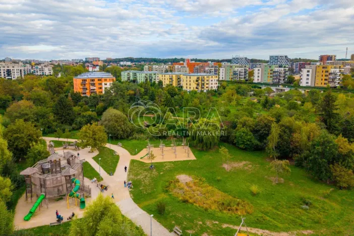 Prodej bytu 3+kk, Praha - Hloubětín, Modrého, 79 m2