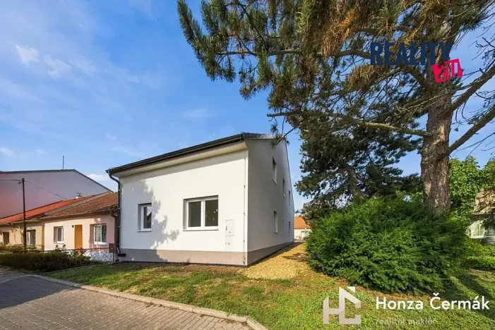Prodej bytu 3+kk, Pohořelice, 83 m2