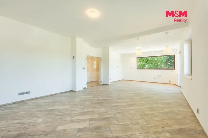 Prodej rodinného domu, Hradečno, 198 m2