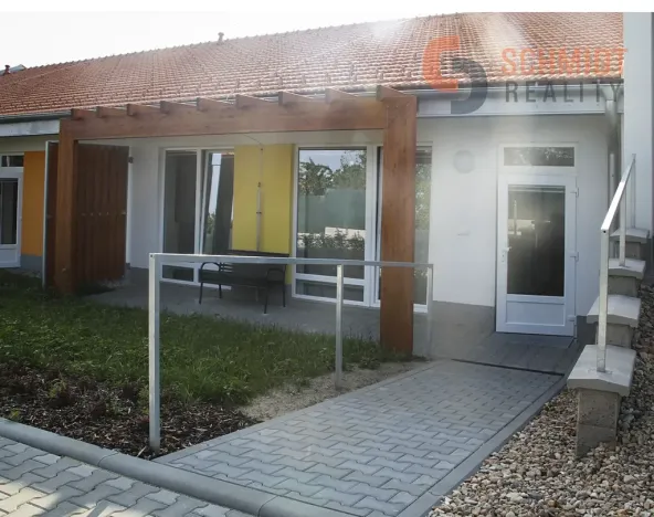 Prodej bytu 2+kk, Šakvice, Hlavní, 47 m2