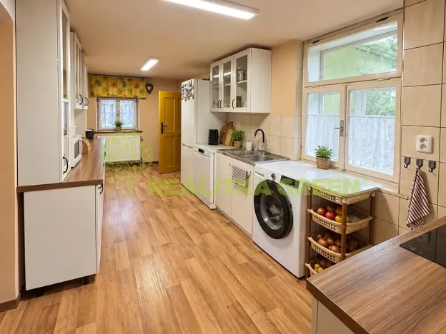 Prodej rodinného domu, Halenkov, 550 m2