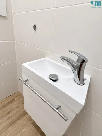 Pronájem bytu 2+1, Okříšky, 56 m2