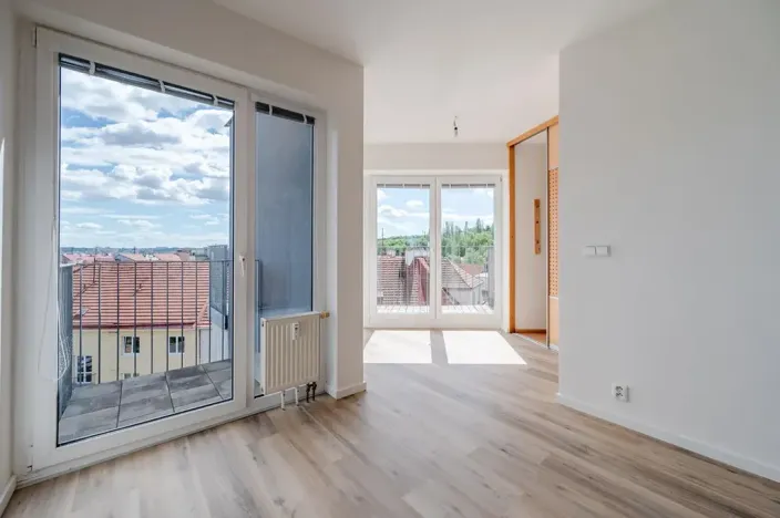 Prodej bytu 2+kk, Praha - Vysočany, Skloněná, 74 m2
