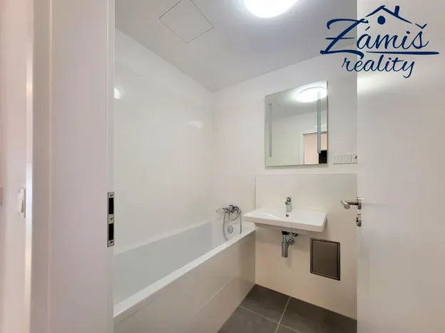 Pronájem bytu 2+kk, Kladno, Lesík, 50 m2