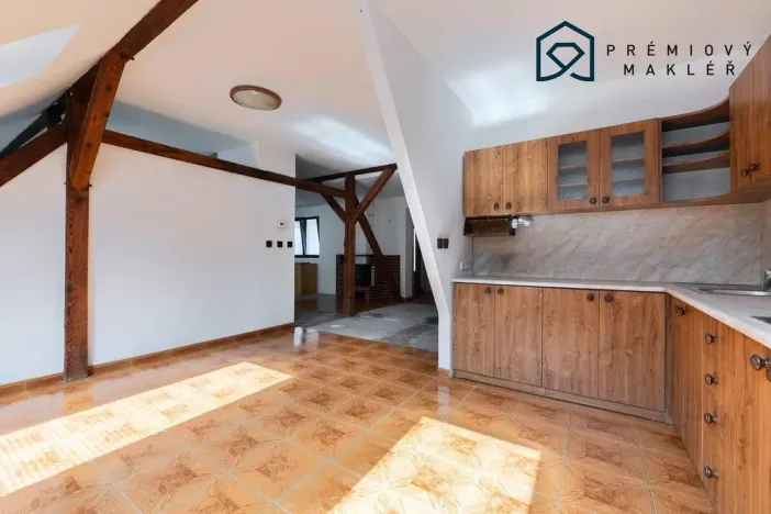 Prodej rodinného domu, Liběšice - Dobříčany, 200 m2