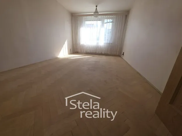 Prodej bytu 3+1, Bruntál, tř. Obr. míru, 82 m2