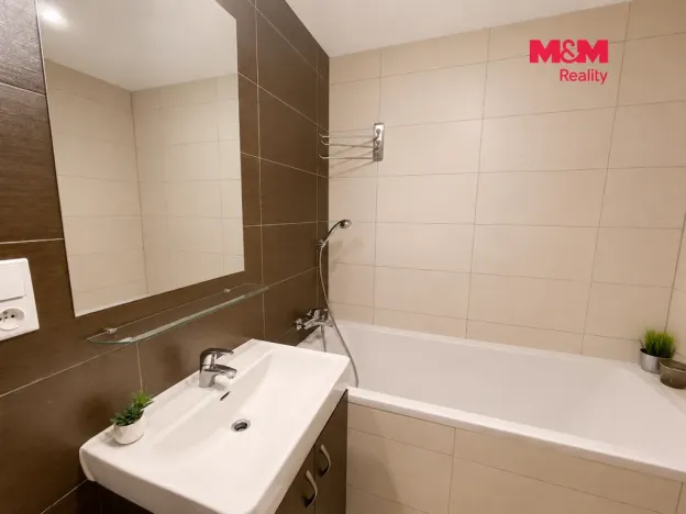 Pronájem bytu 2+kk, Praha, Jeremiášova, 46 m2
