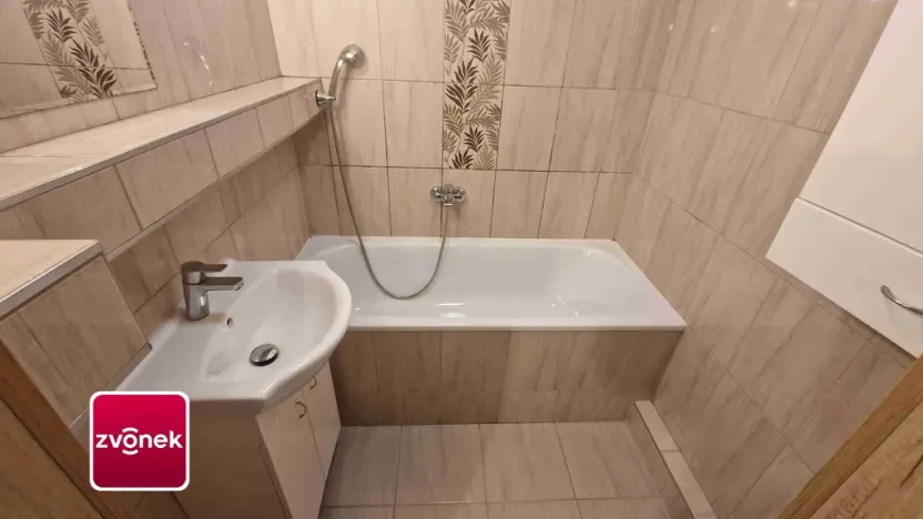 Pronájem bytu 2+1, Napajedla, Nábřeží, 61 m2