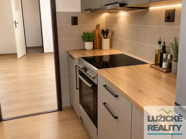 Prodej bytu 2+1, Benešov nad Ploučnicí, Českolipská, 59 m2