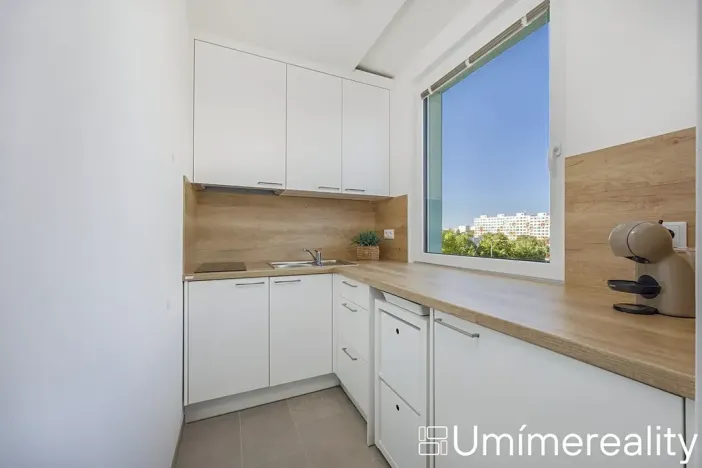 Prodej bytu 1+kk, Praha - Chodov, Valentova, 30 m2