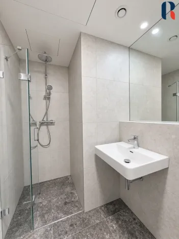 Pronájem bytu 1+kk, Praha - Modřany, Československého exilu, 37 m2