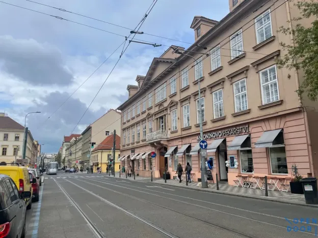 Pronájem bytu 2+1, Praha - Karlín, Sokolovská, 84 m2