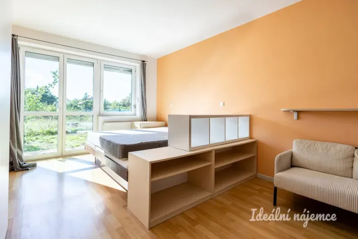 Pronájem bytu 1+kk, Brandýs nad Labem-Stará Boleslav - Brandýs nad Labem, Vrábská, 40 m2