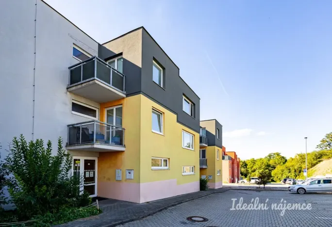 Pronájem bytu 1+kk, Brandýs nad Labem-Stará Boleslav - Brandýs nad Labem, Vrábská, 40 m2