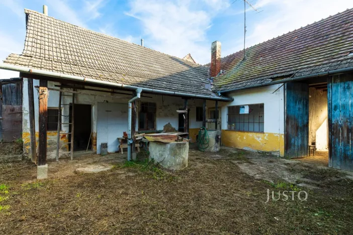 Prodej rodinného domu, Modrá, 102 m2