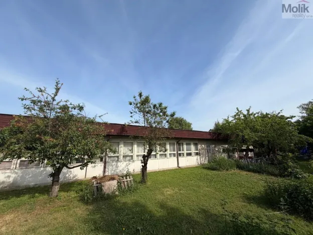 Prodej obchodního prostoru, Libčeves, U Okálů, 2560 m2