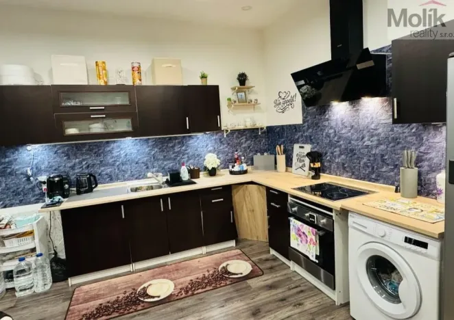 Prodej obchodního prostoru, Libčeves, Sídliště, 2560 m2