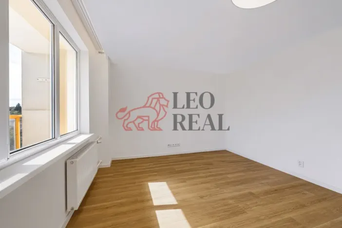 Pronájem bytu 4+kk, Praha - Záběhlice, Svojšovická, 81 m2