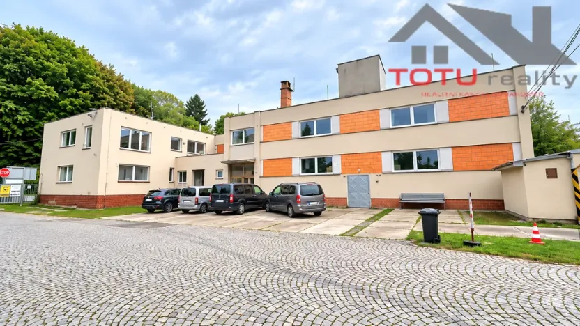 Prodej obchodního prostoru, Kostelec nad Orlicí, Mánesova, 1058 m2