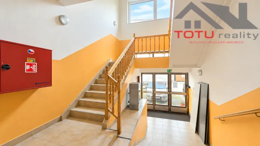 Prodej obchodního prostoru, Kostelec nad Orlicí, Mánesova, 1058 m2