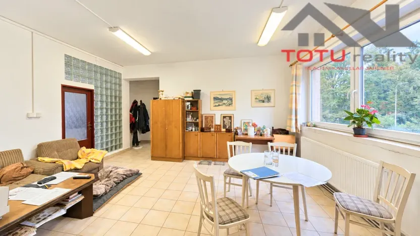 Prodej obchodního prostoru, Kostelec nad Orlicí, Mánesova, 1058 m2