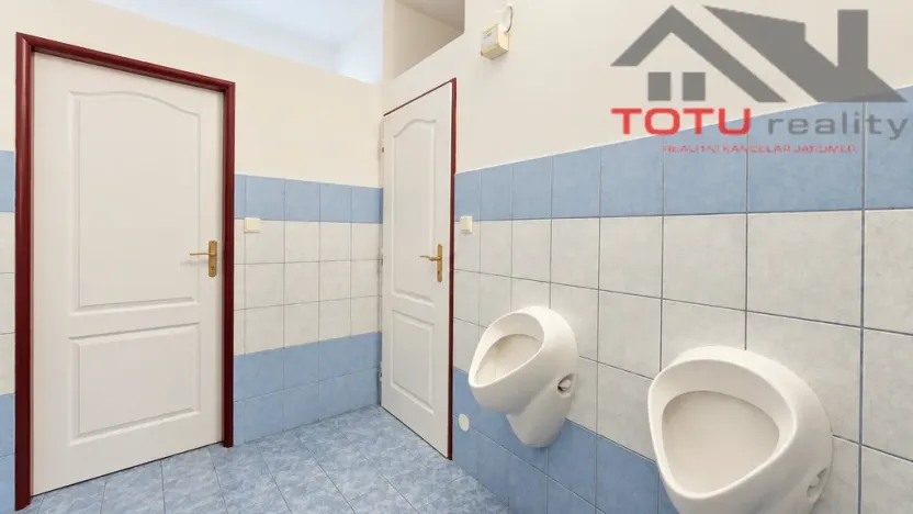 Prodej obchodního prostoru, Kostelec nad Orlicí, Mánesova, 1058 m2