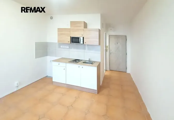 Pronájem bytu 1+kk, Lubná, 19 m2