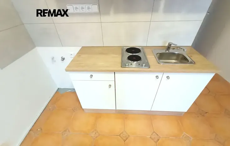 Pronájem bytu 1+kk, Lubná, 19 m2
