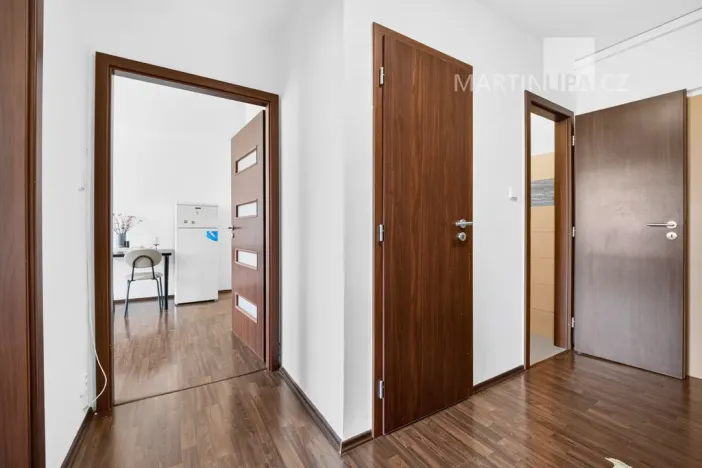 Prodej bytu 2+kk, Praha - Kobylisy, Famfulíkova, 43 m2