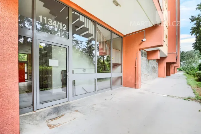 Prodej bytu 2+kk, Praha - Kobylisy, Famfulíkova, 43 m2