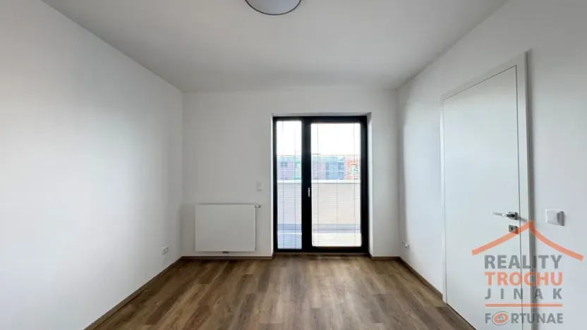 Pronájem bytu 2+kk, Hradec Králové, Pod Zámečkem, 44 m2