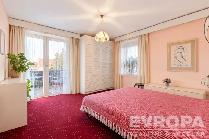 Prodej rodinného domu, Praha - Suchdol, Armádní, 342 m2