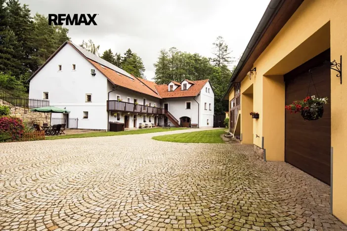 Prodej ubytování, Strmilov, Samota, 550 m2