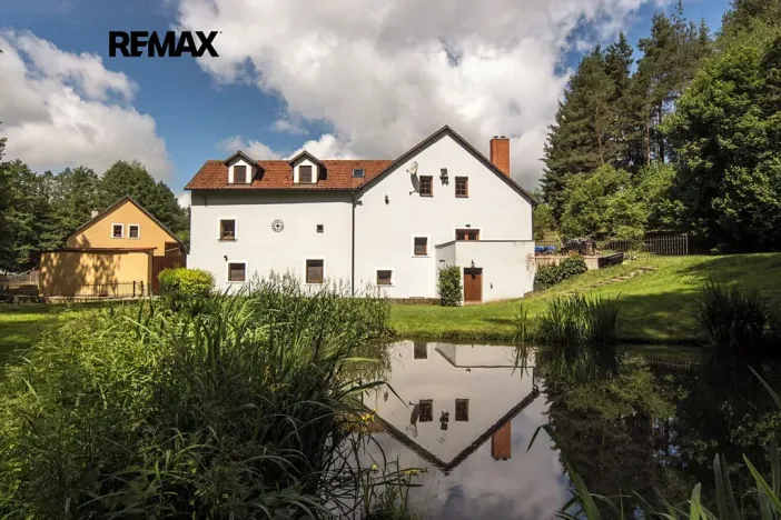 Prodej ubytování, Strmilov, Samota, 550 m2