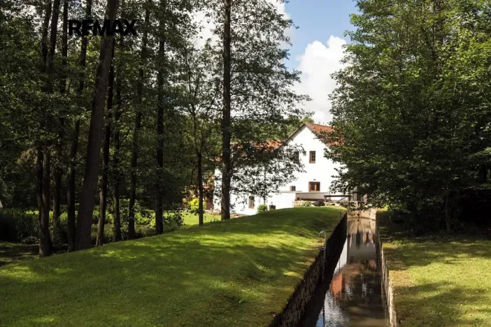 Prodej ubytování, Strmilov, Samota, 550 m2