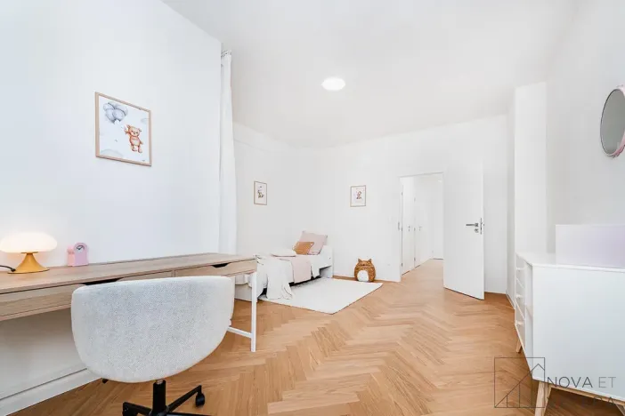 Prodej bytu 3+kk, Praha - Holešovice, Komunardů, 90 m2
