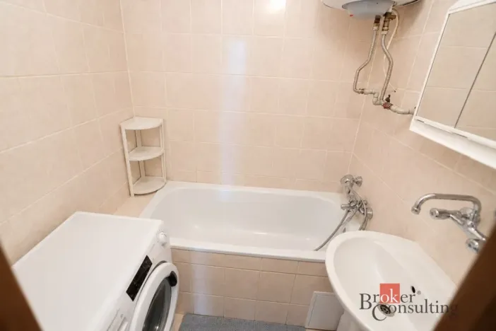Pronájem bytu 3+1, Nové Mitrovice, 67 m2