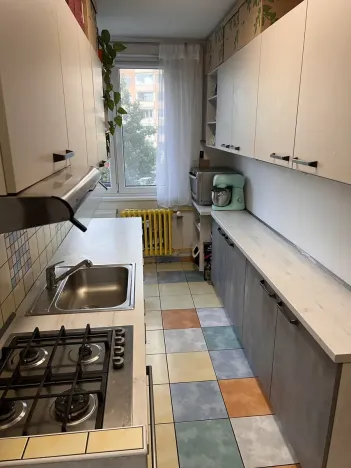 Prodej bytu 3+1, Karlovy Vary, Okružní, 67 m2