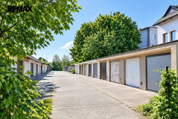 Pronájem garáže, Hradec Králové, 23 m2