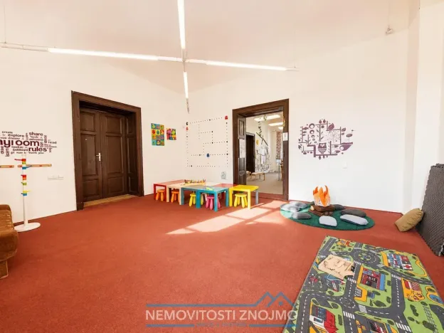 Pronájem kanceláře, Znojmo, Horní náměstí, 35 m2