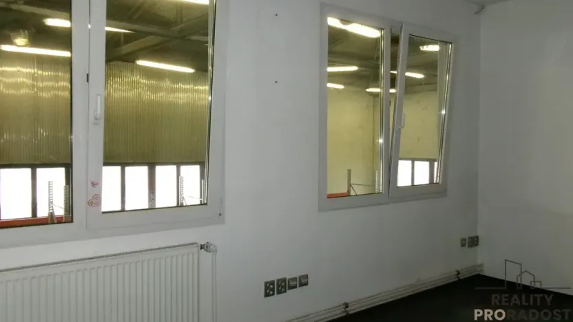 Pronájem skladu, Brno - Horní Heršpice, 900 m2