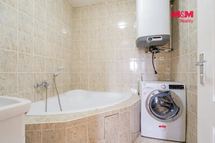 Prodej bytu 3+kk, Malonty, 65 m2