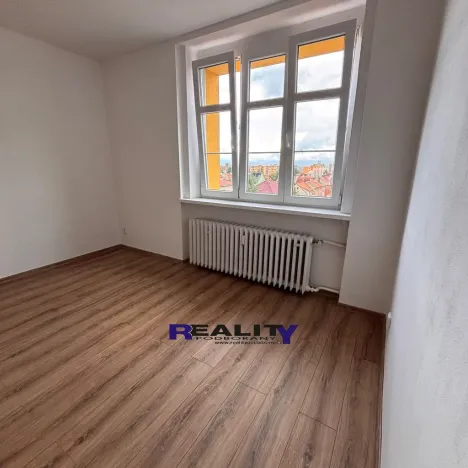 Pronájem bytu 1+1, Žatec, Dukelská, 44 m2