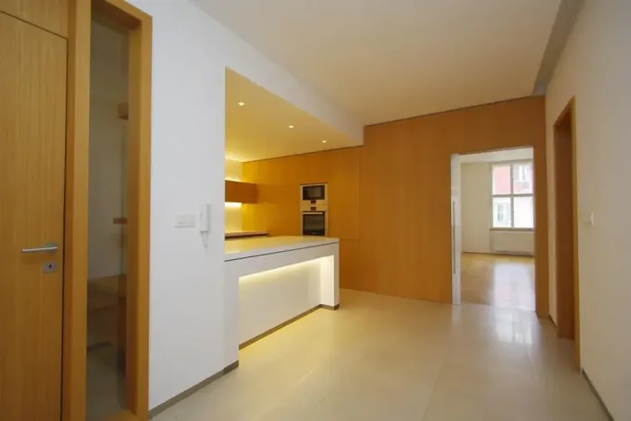 Pronájem bytu 3+1, Praha - Bubeneč, dr. Zikmunda Wintra, 119 m2