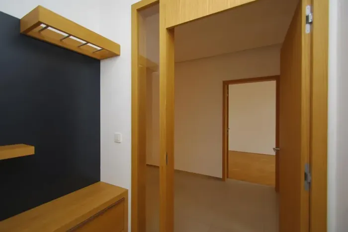 Pronájem bytu 3+1, Praha - Bubeneč, dr. Zikmunda Wintra, 119 m2