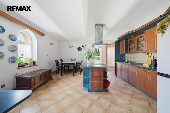 Prodej rodinného domu, Odrava - Dobroše, 410 m2