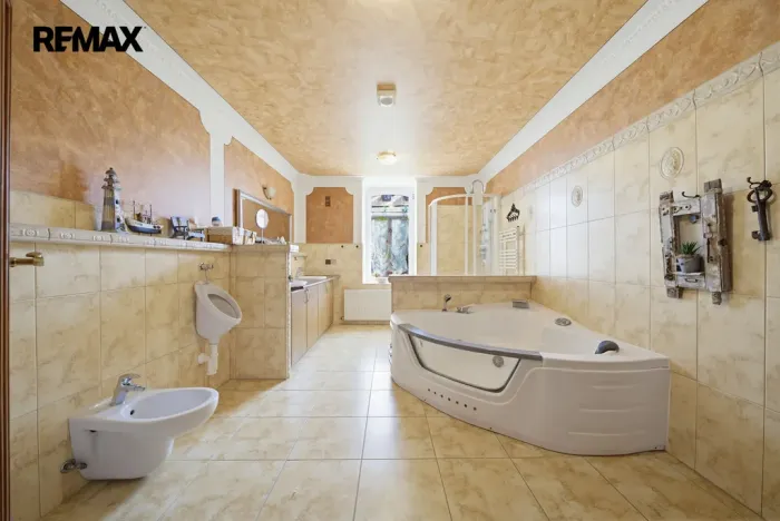 Prodej rodinného domu, Odrava - Dobroše, 410 m2