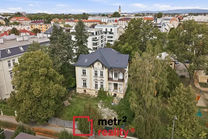Prodej vily, Olomouc, tř. Svornosti, 600 m2